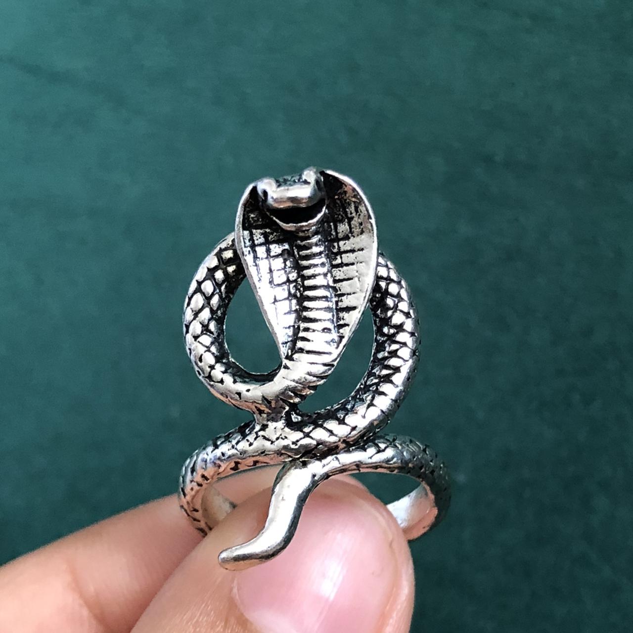 Silver Cobra Ring 🐍 Size: Adjustable but sits at a... - Depop