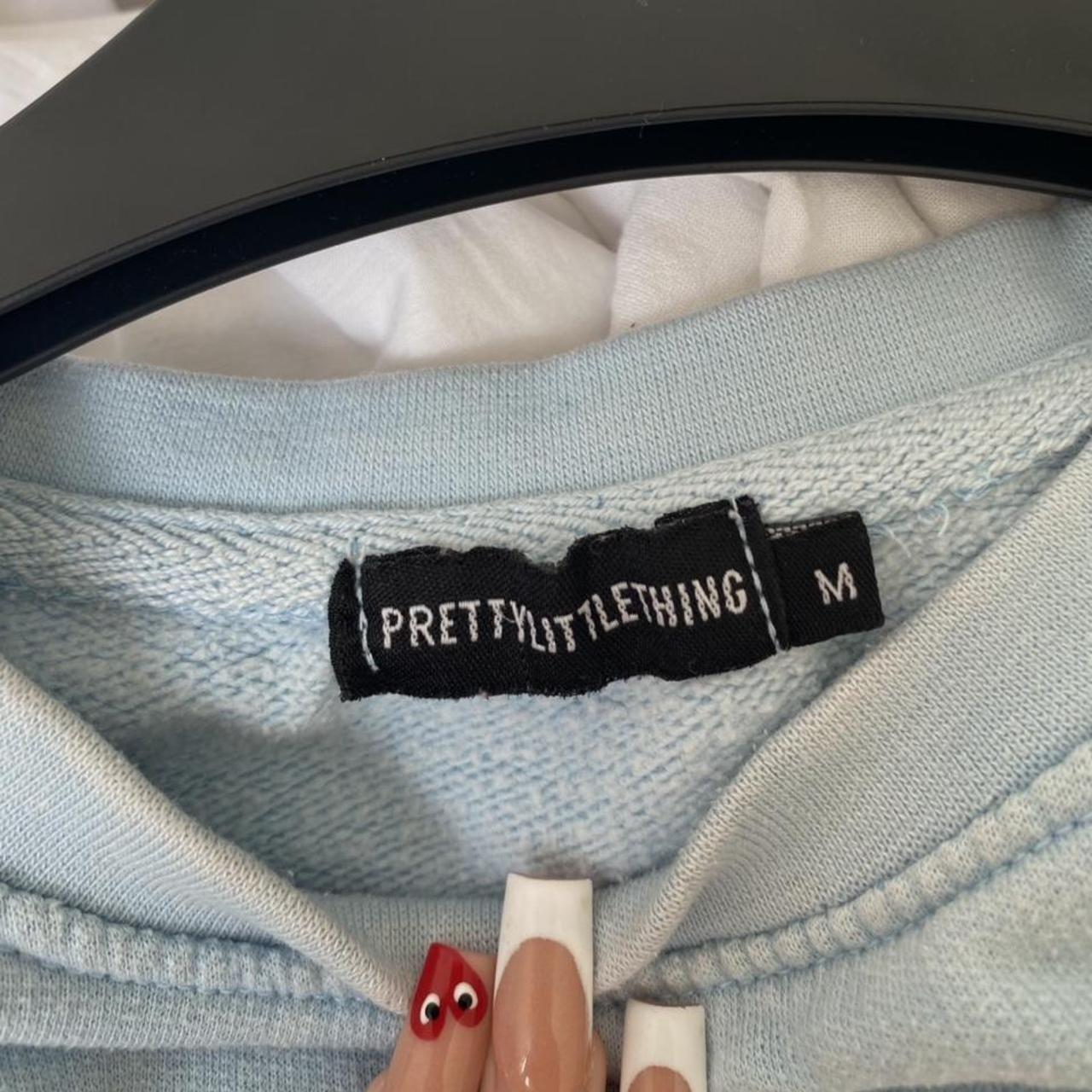 Pretty Little Thing crewneck. SIZING women’s medium... Depop