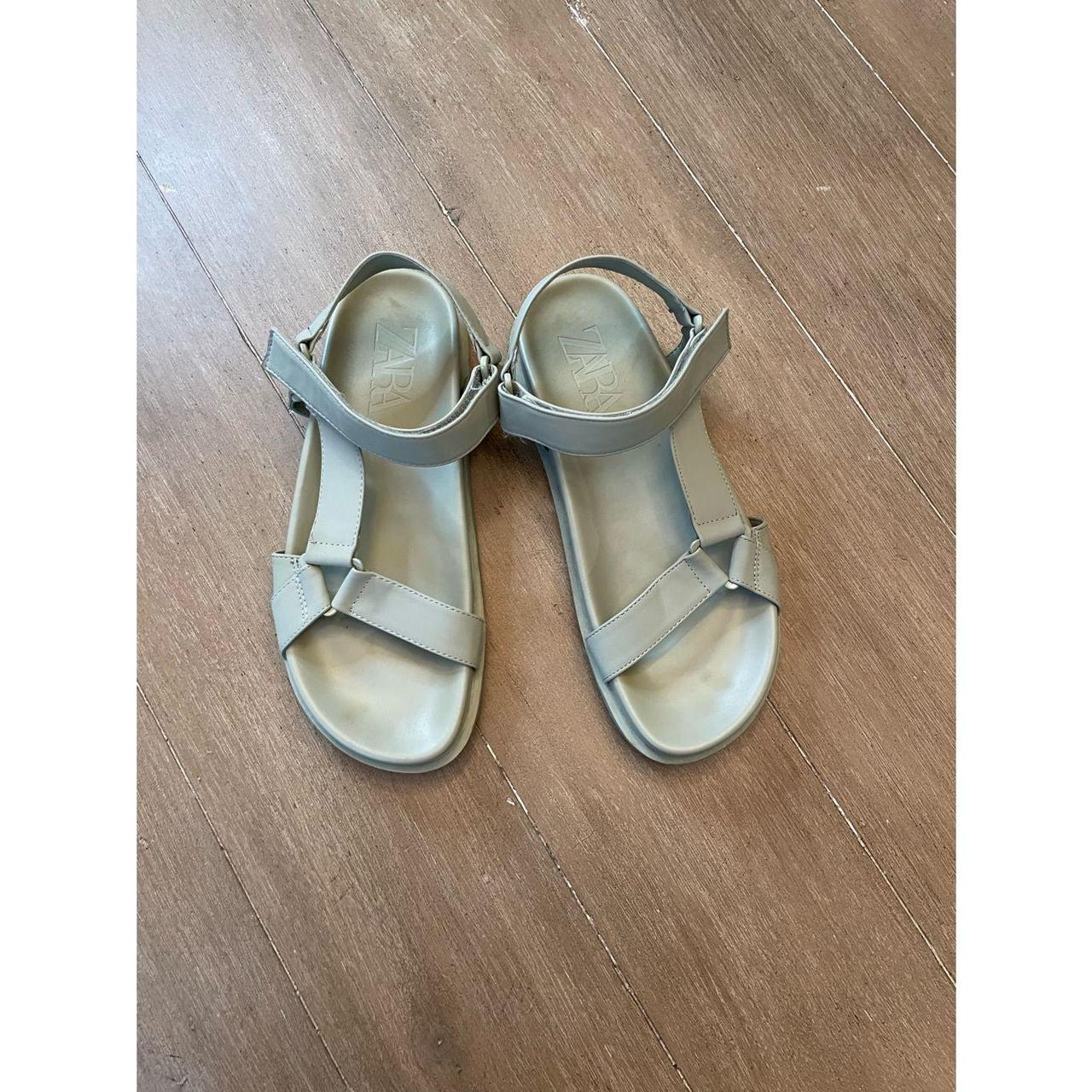 Zara Women's Green Sandals | Depop