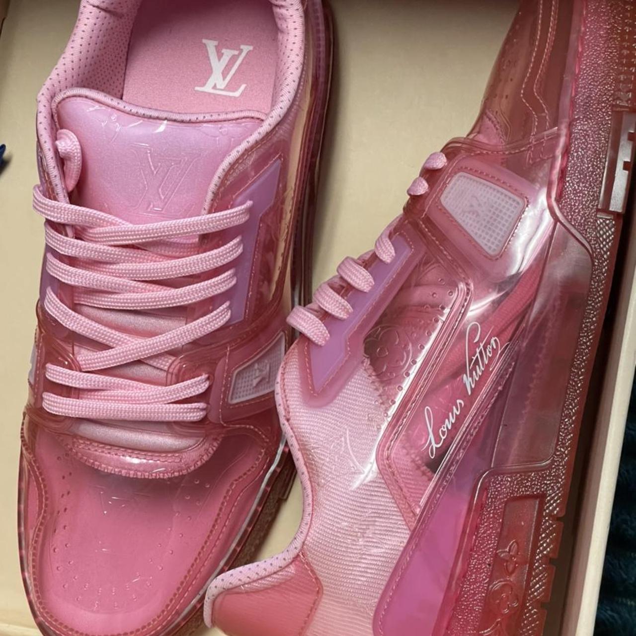 Trainers Louis Vuitton Pink size 38.5 EU in Plastic - 21809569