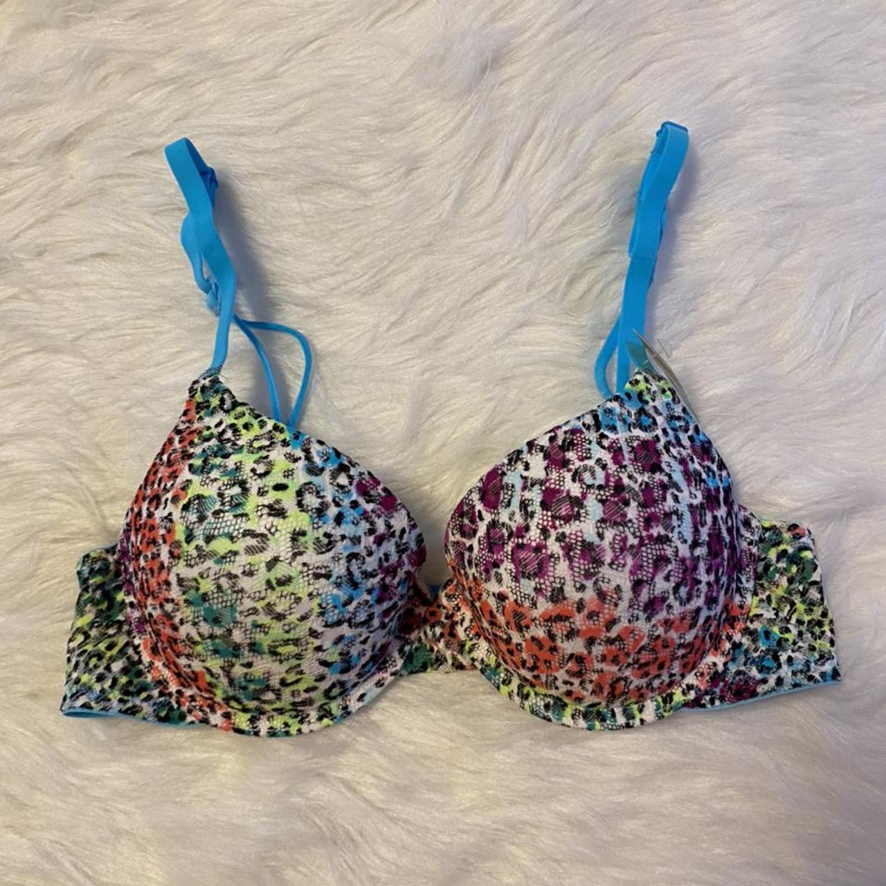 Women's Size 44C Bra Smoke free and pet friendly - Depop