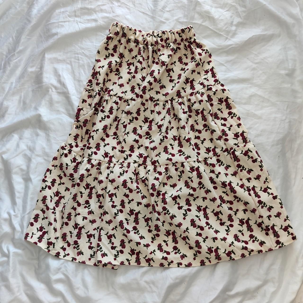long floral a-line skirt size s/m never worn before - Depop