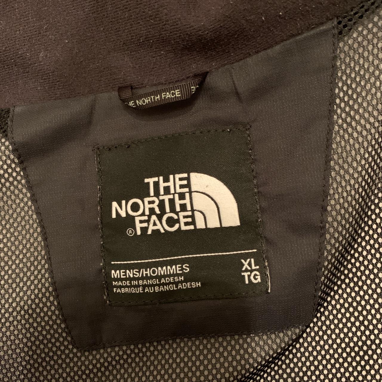 men’s xl north face coat, good condition but the... - Depop