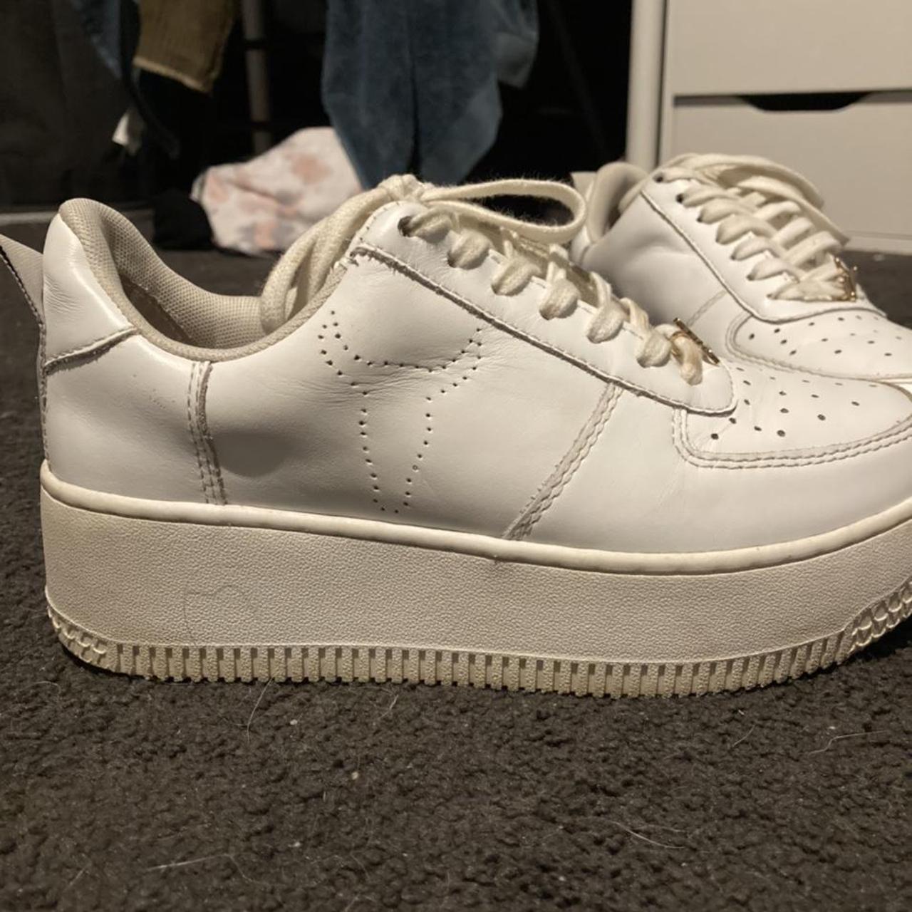 White Windsor Smith Sneakers Have Been Worn But Depop   P0 