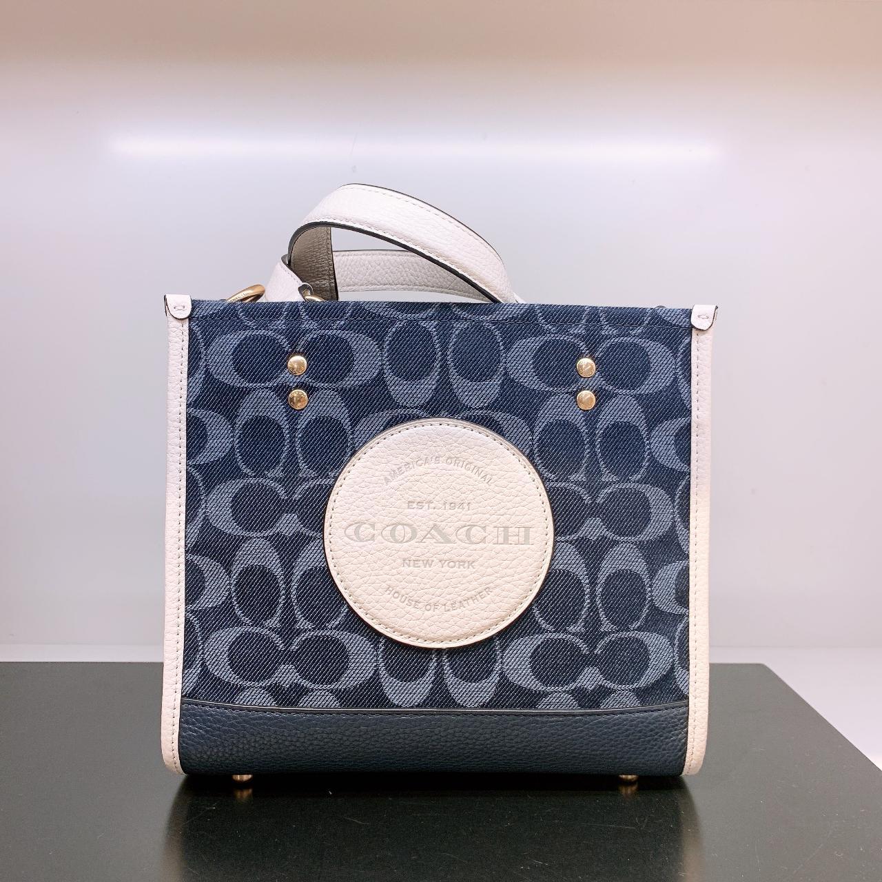 Coach Dempsey Tote 22 With shops Coach Patch