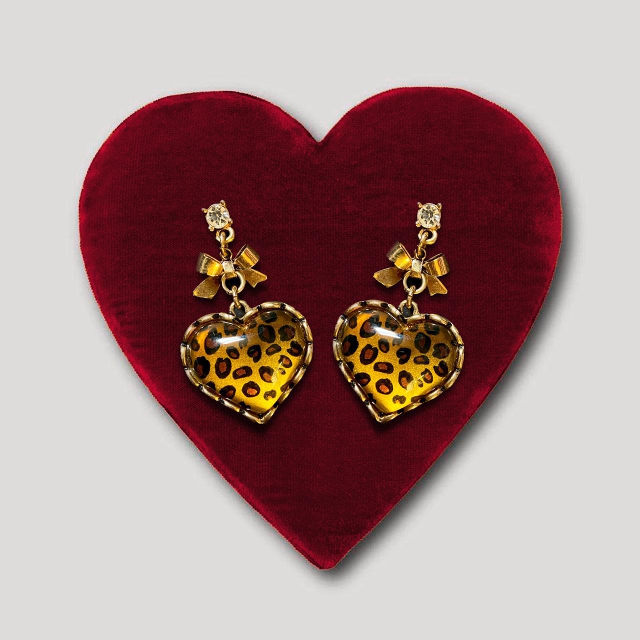 Betsey johnson black hot sale heart earrings