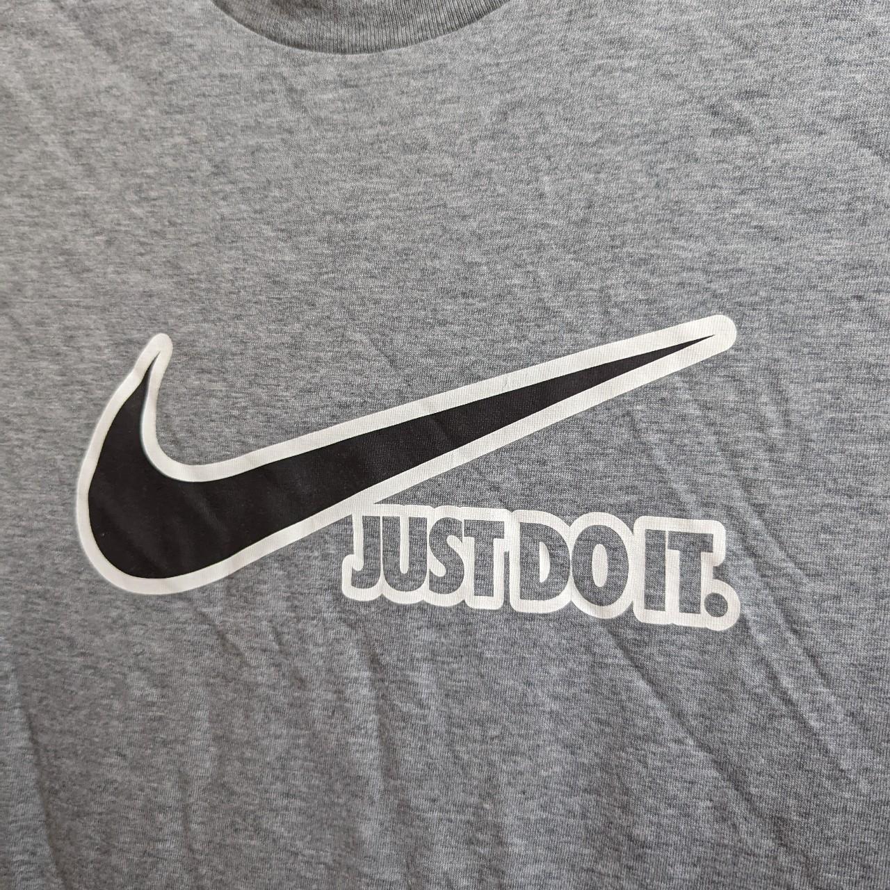 2000's Mens Nike tshirt #tshirt #justdoit #sport... - Depop