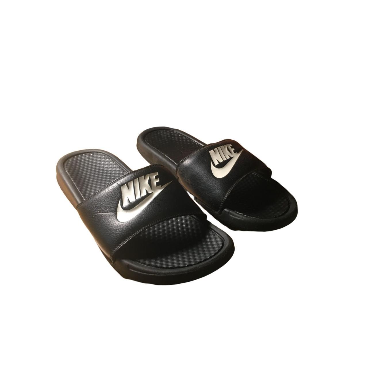 sport chek nike slides