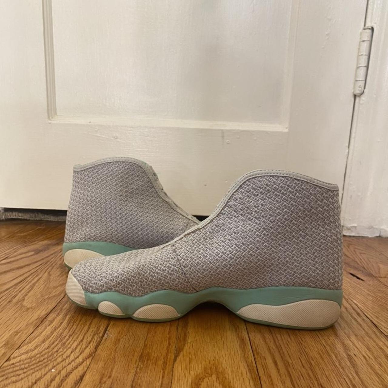 grey and mint jordans