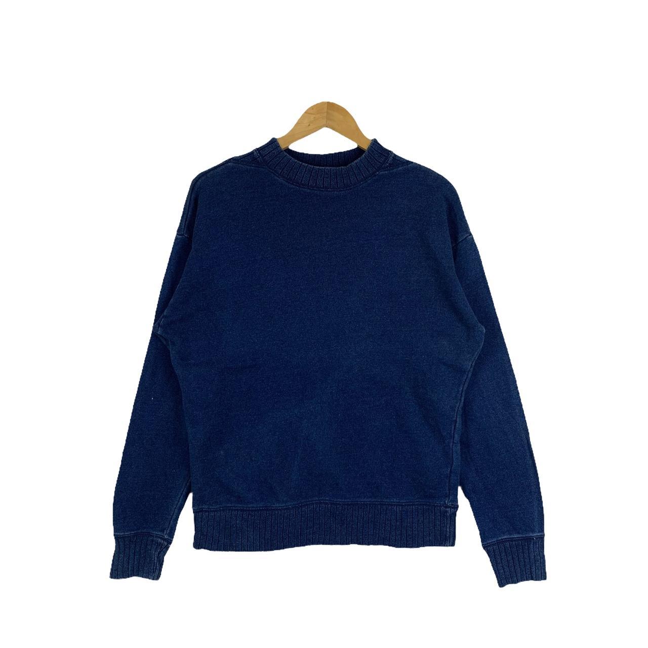 Gap Men's Navy Sweatshirt | Depop