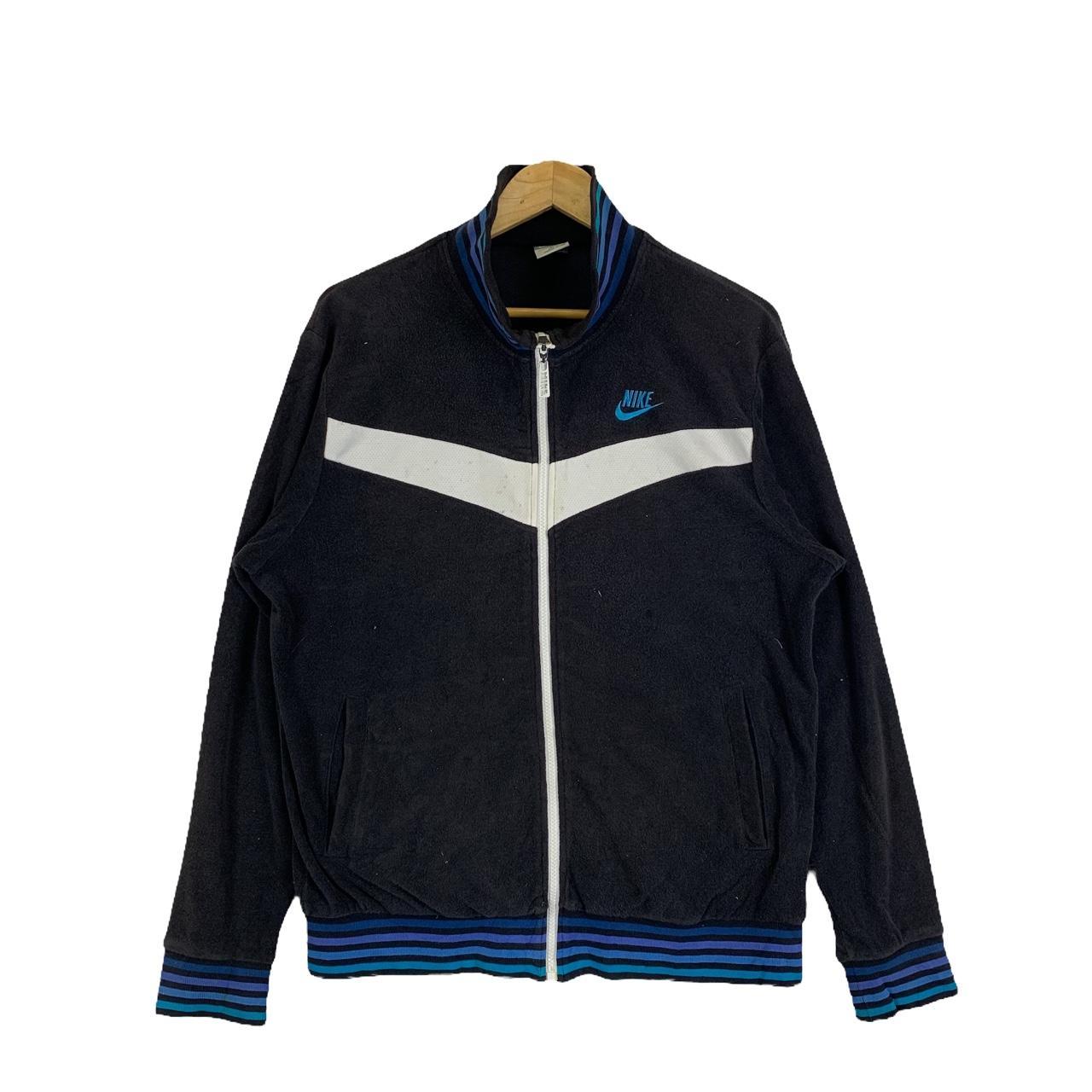 swoosh nike sportswear