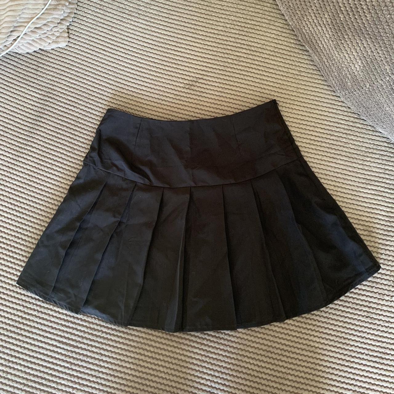 SHEIN pleated black mini skirt in a size L L:... - Depop