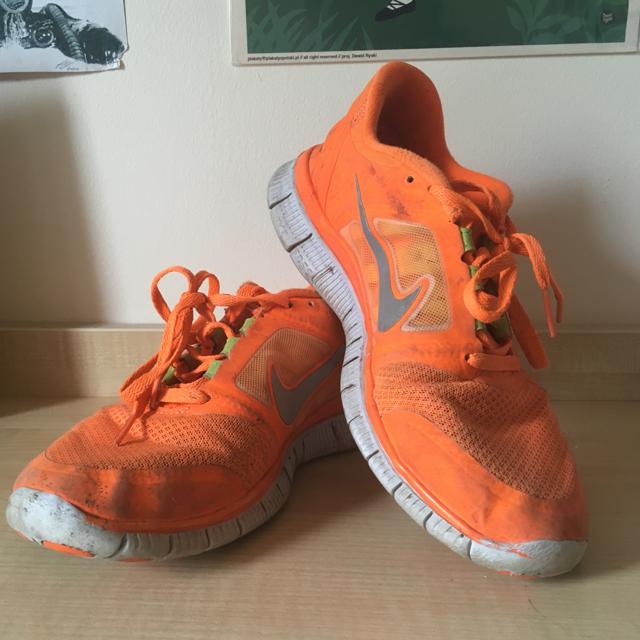 nike free run orange