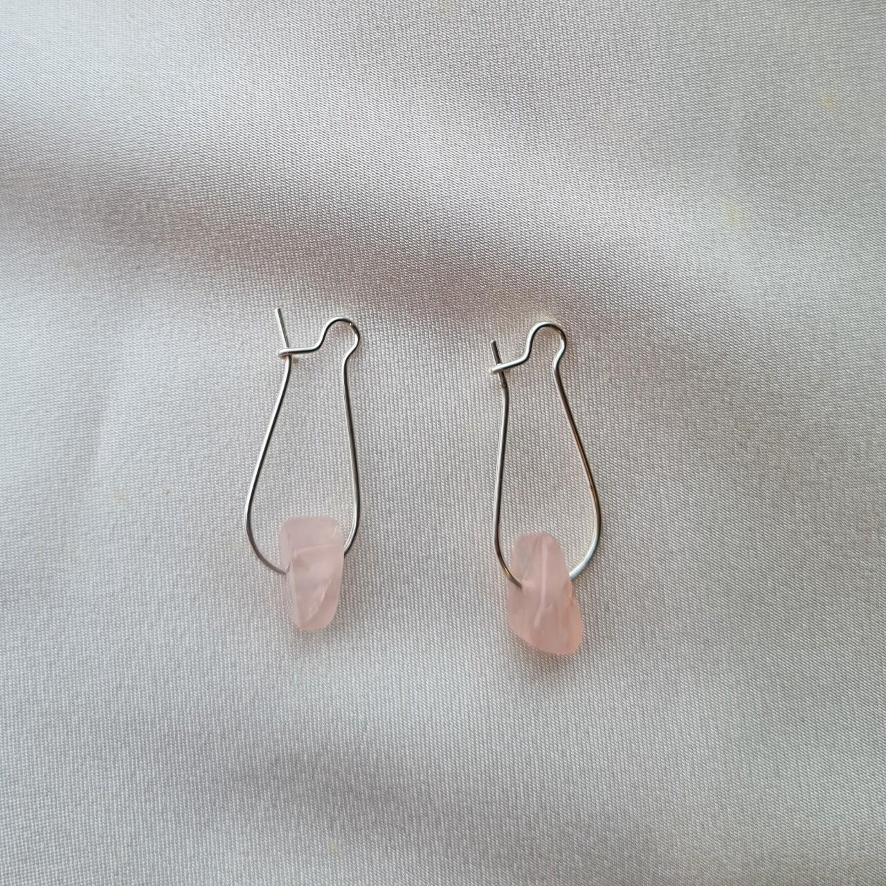 Silver kidney hook earrings with rose quartz ☆... Depop