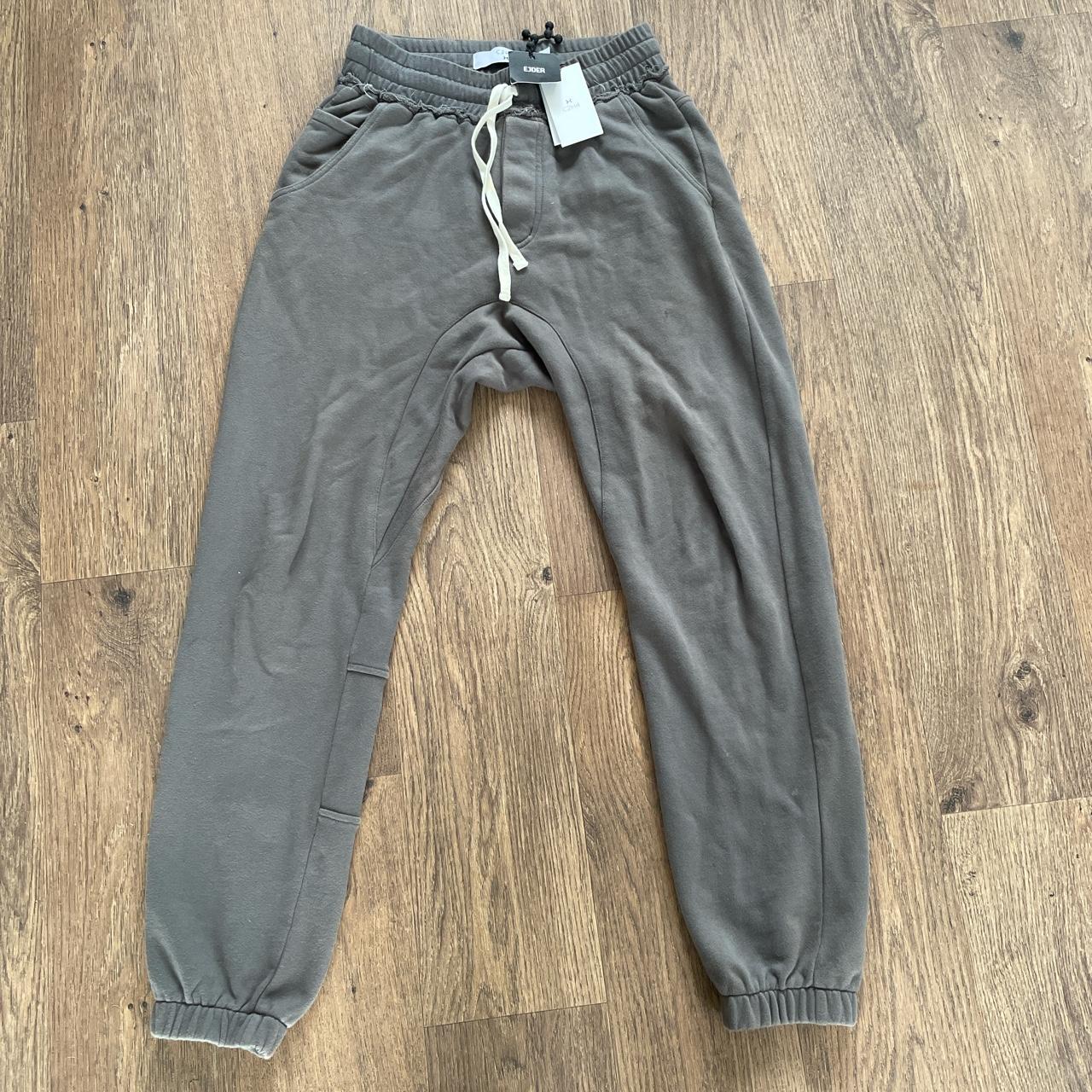 C2H4 Joggers size 30. RRP 90 copped from ejder Depop