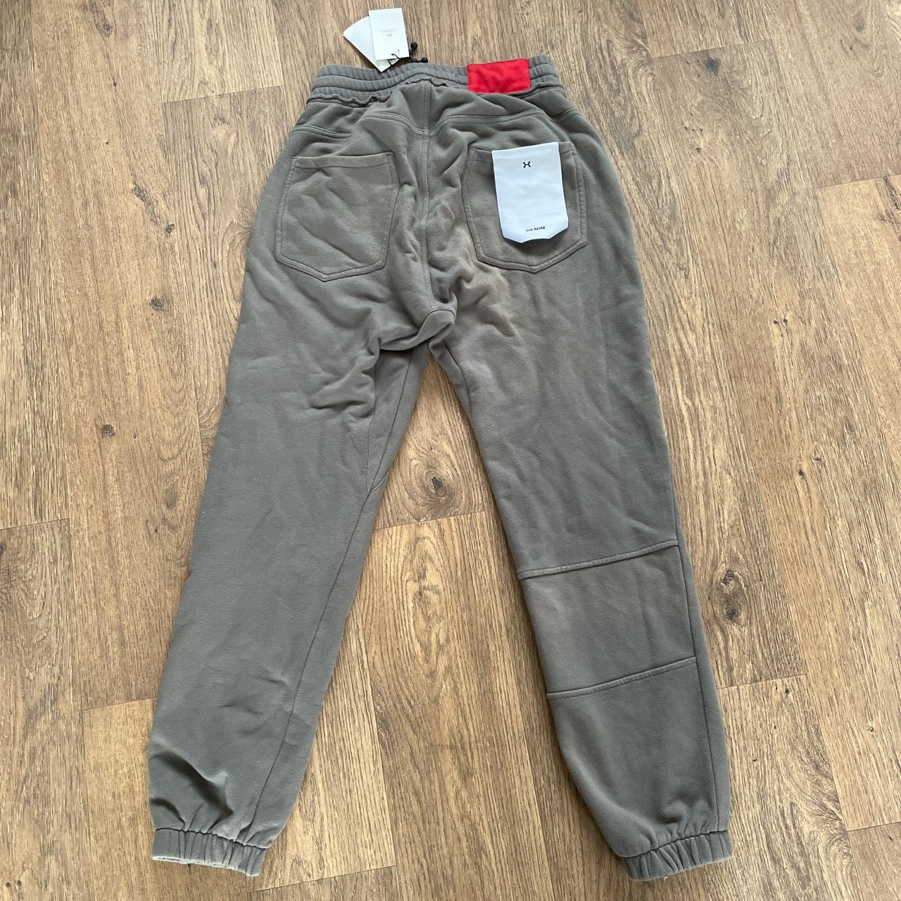 C2H4 Joggers size 30. RRP 90 copped from ejder