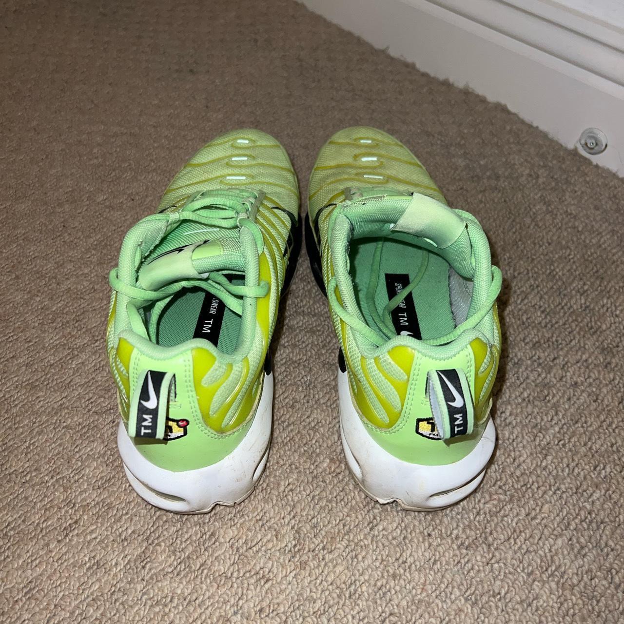 Apple green Nike Tn’s Minor defects Worn a couple... - Depop