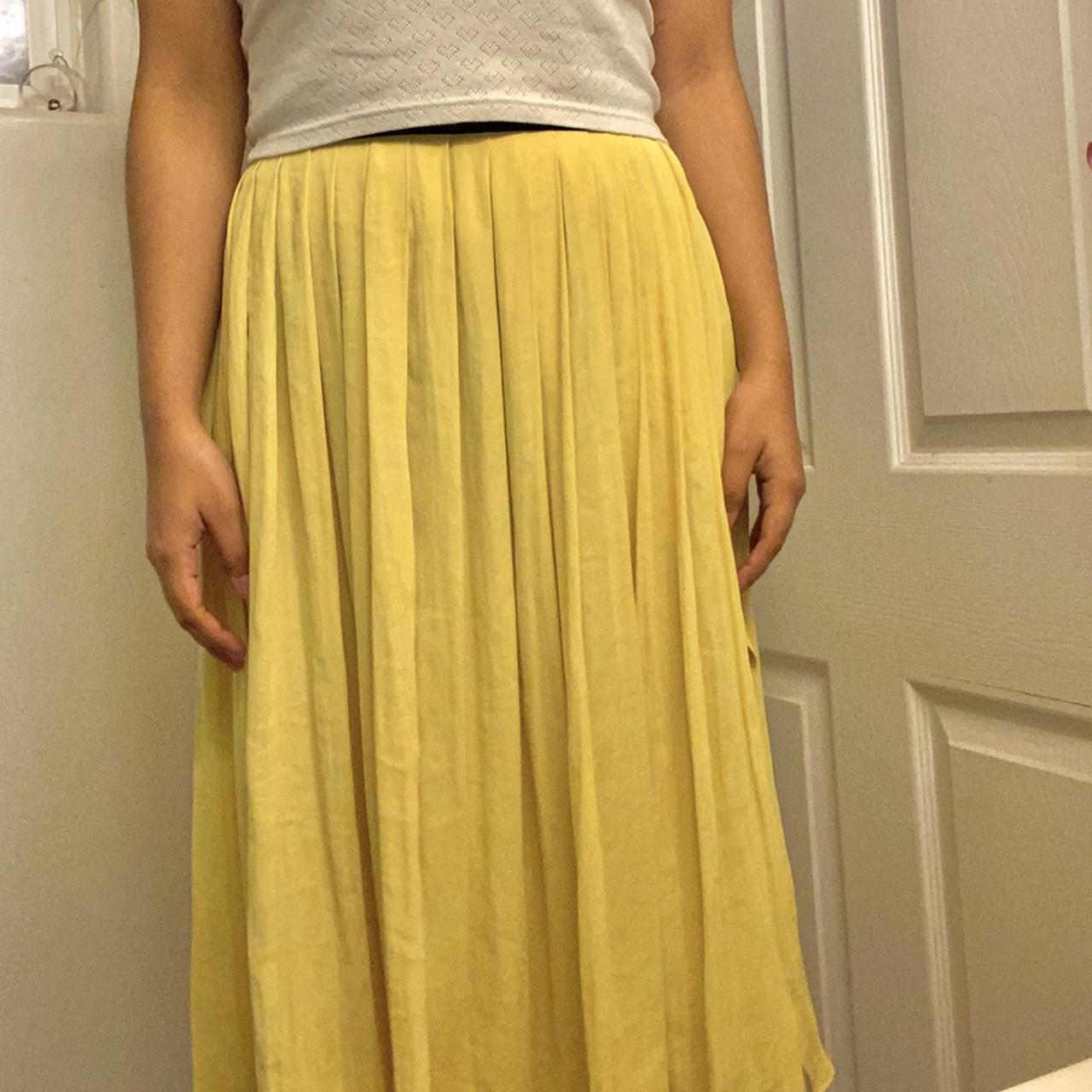 Bright yellow discount pleated maxi skirt