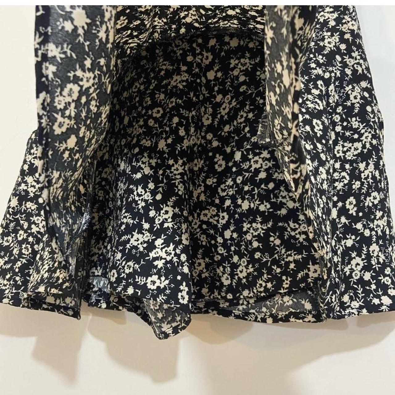 Zara Black Floral Mini Skirt .has zipper on the... - Depop