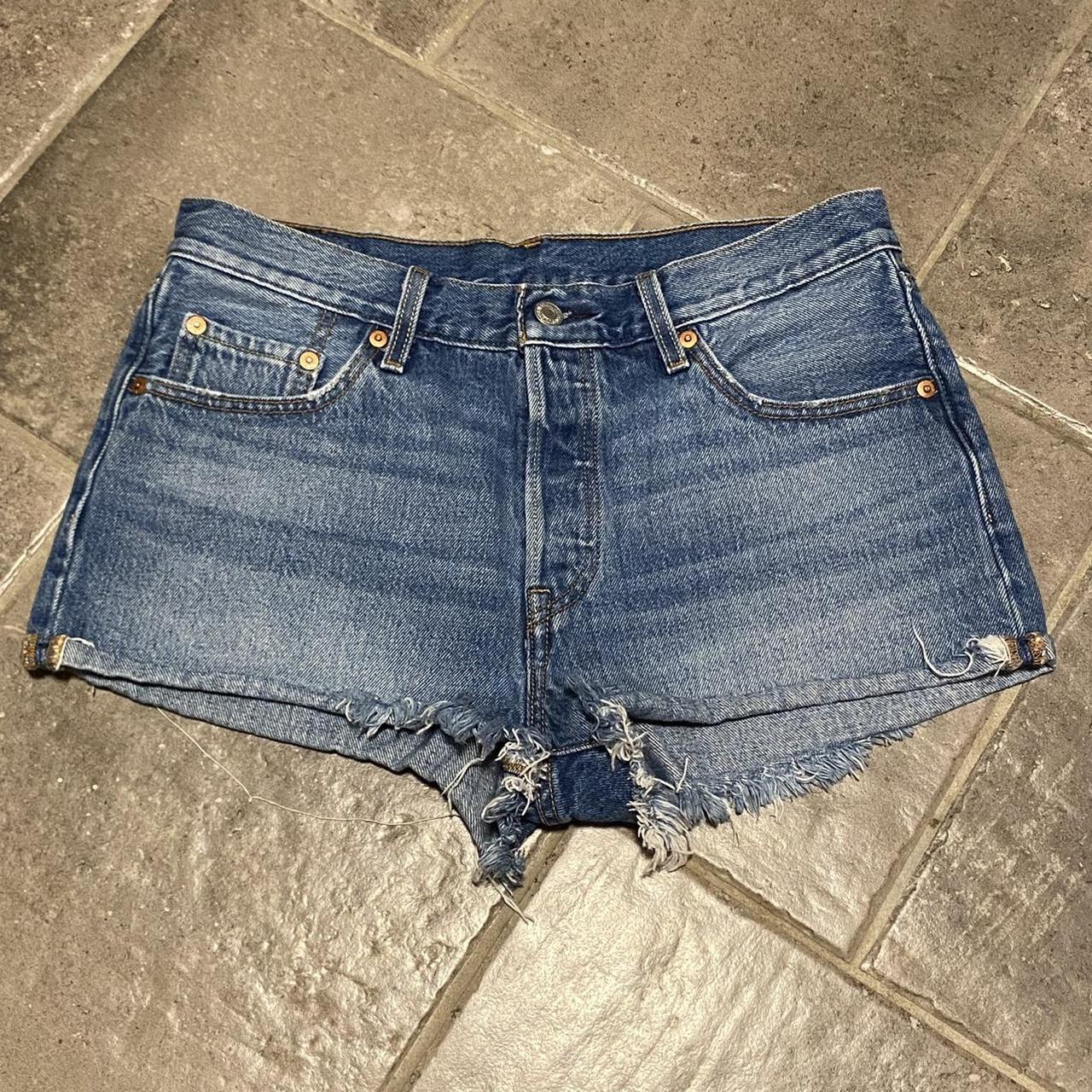 Levis cheeky outlet shorts