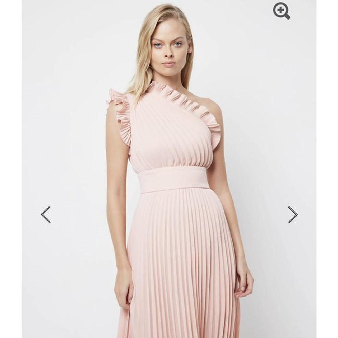 Mossman dress fits a size 810 brand new price can... Depop