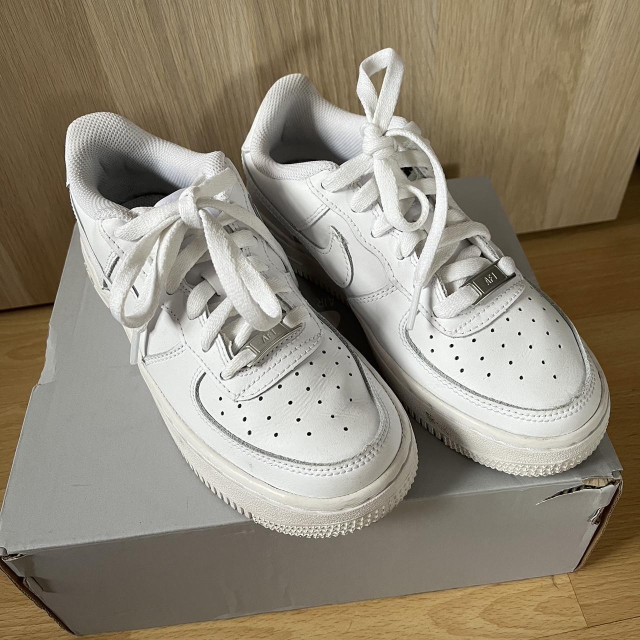 nike ladies white trainers uk