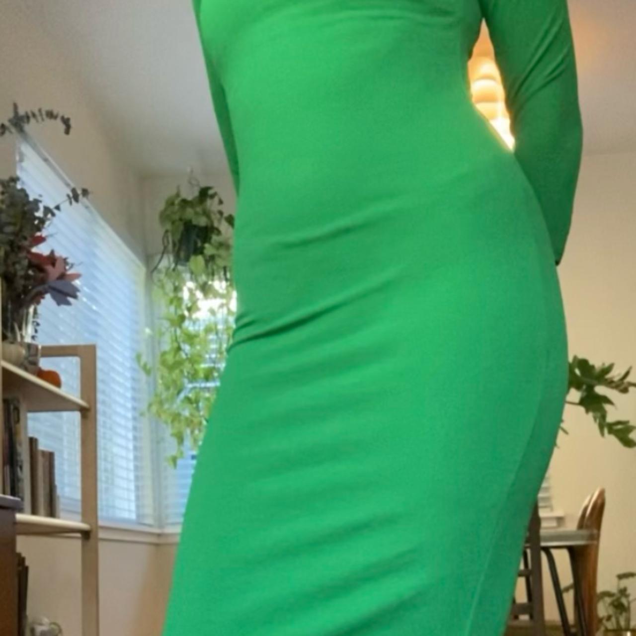 I Saw It First Women's Green Dress (3)