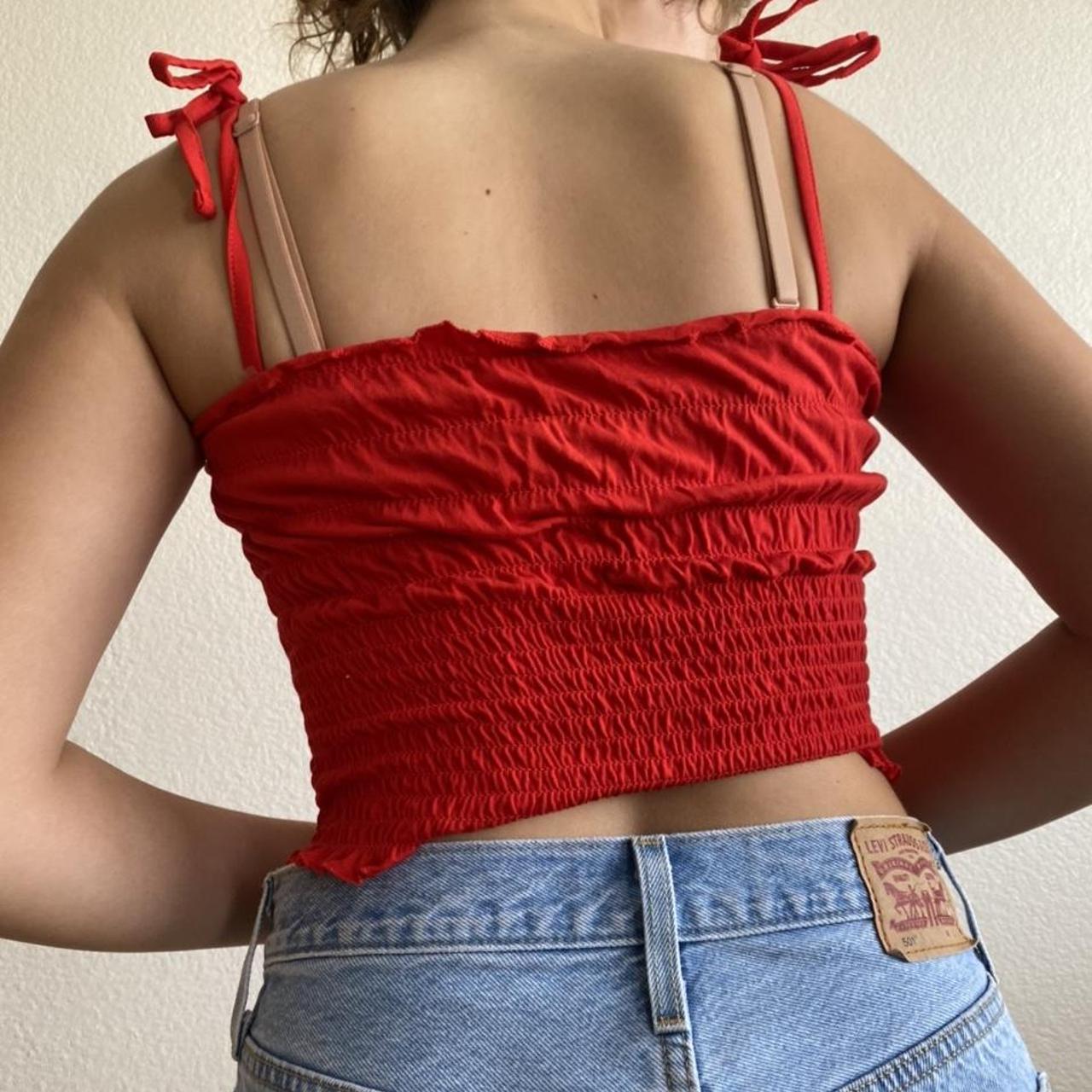 Cute tank top from H&M! Depop