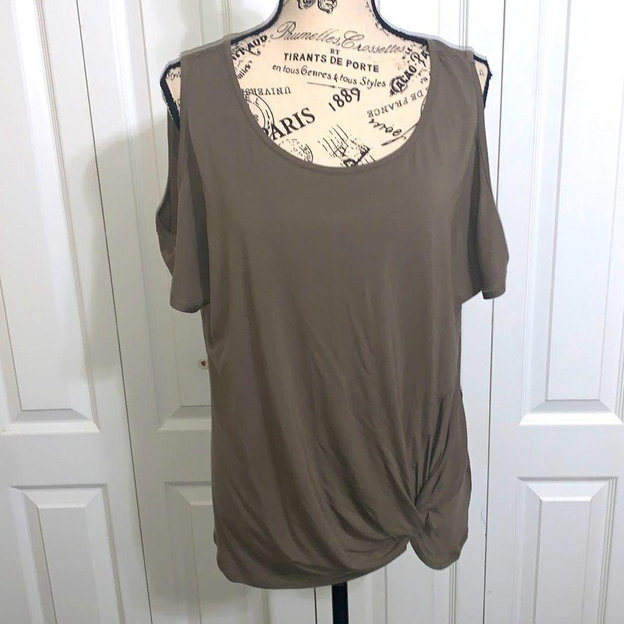Product Image 1 - Democracy Women’s Top Gray 
Size