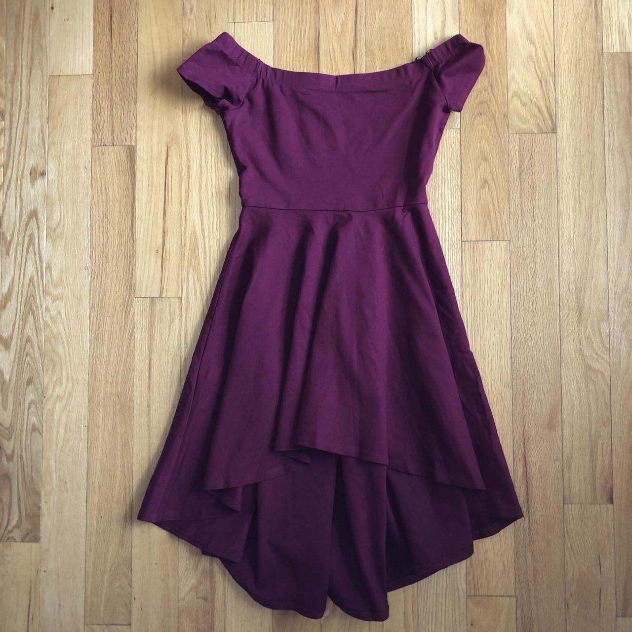 Maroon red flowy Windsor dress Good condition Size... Depop