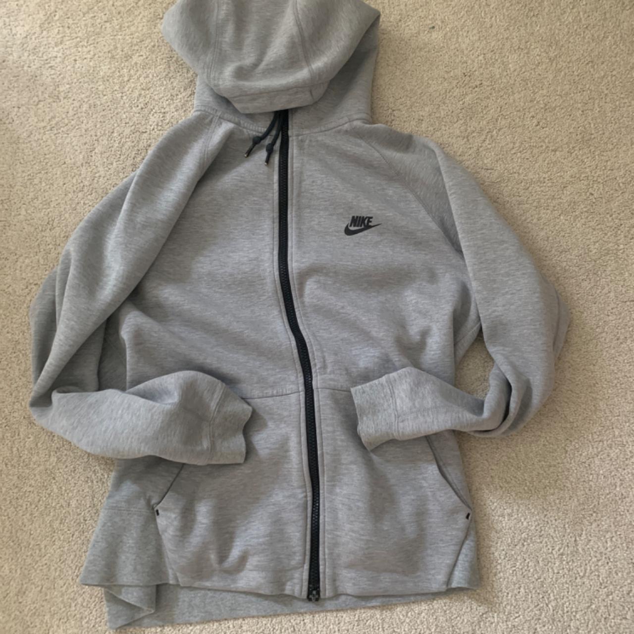 Nike tech fleece old season grey bought for £90 no... - Depop