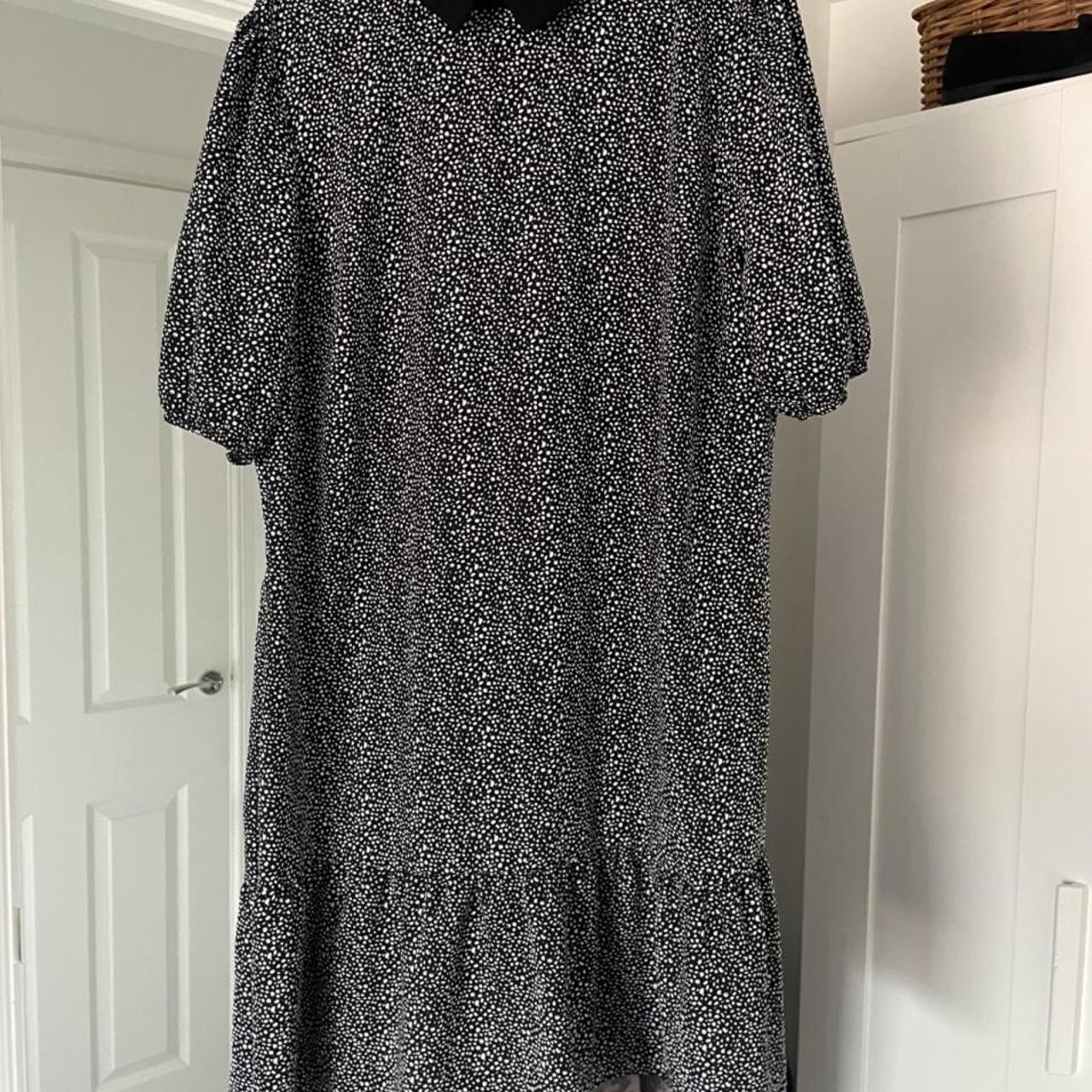 Black and white dress Size 16 - Depop