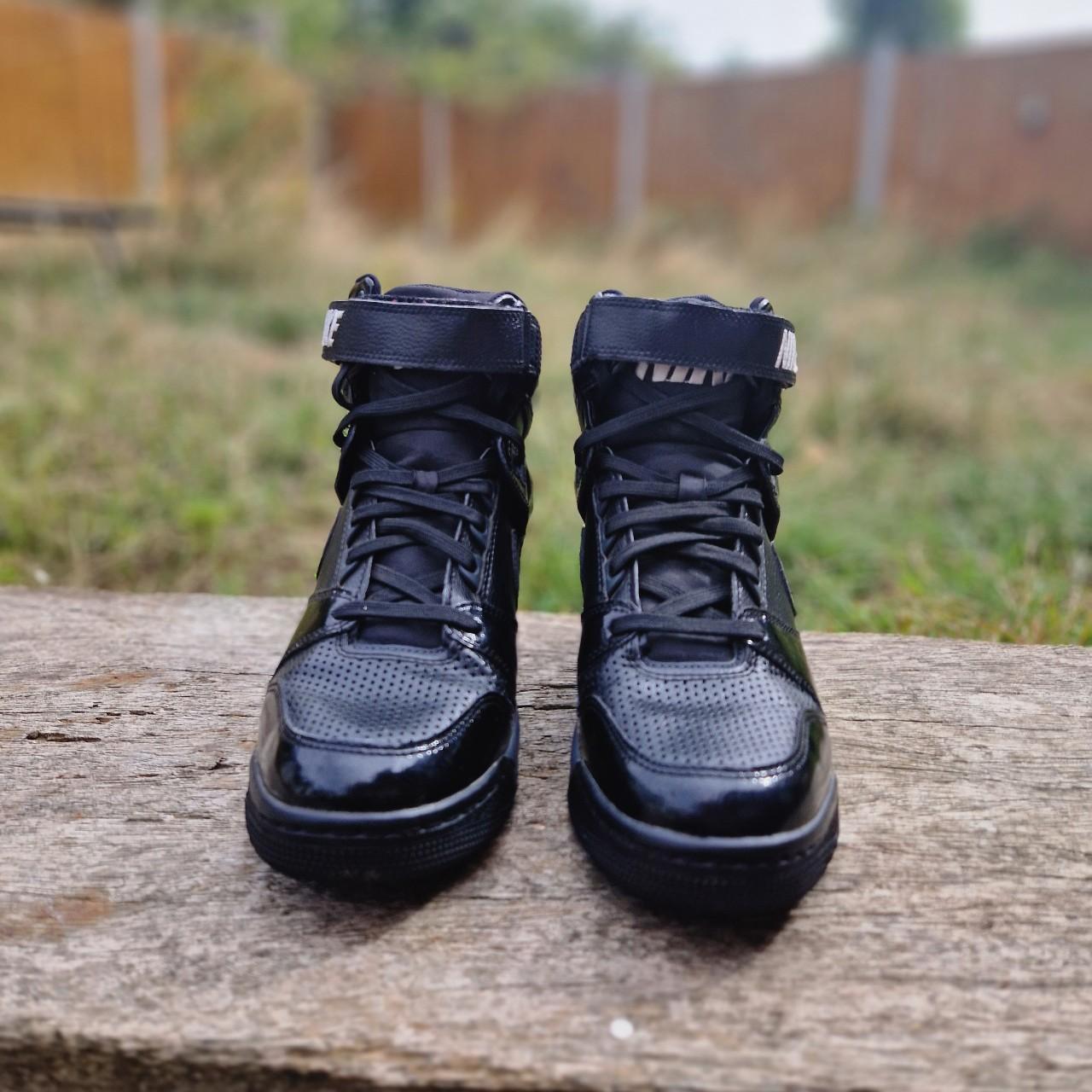 nike sky hi trainers