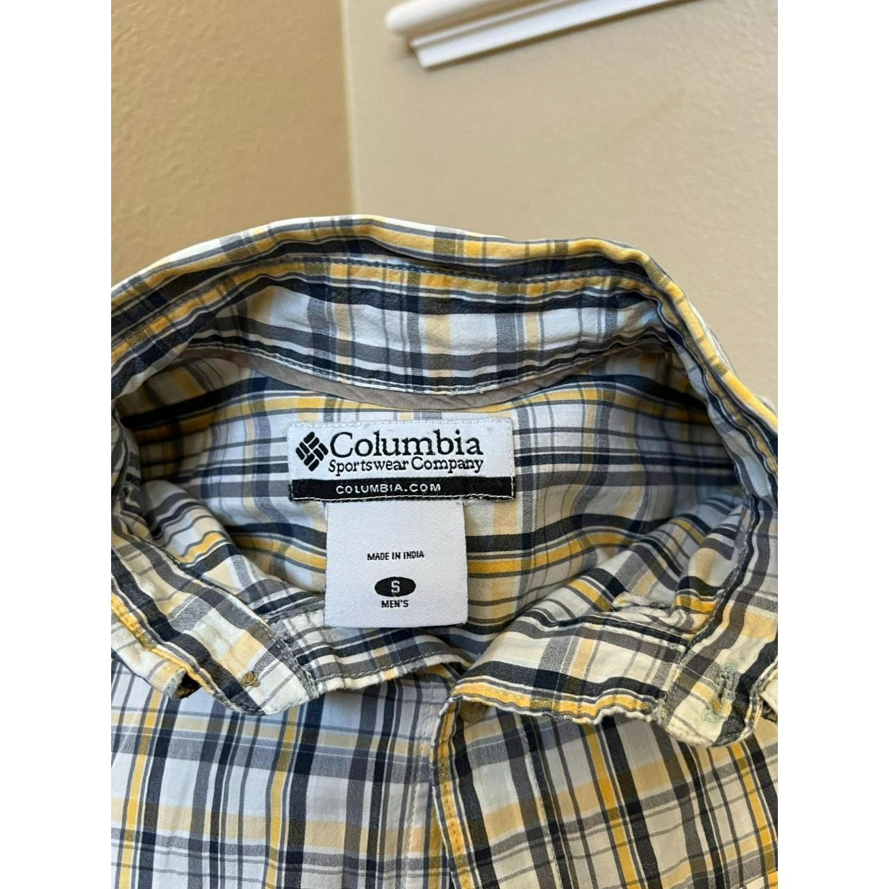 Columbia men's short sleeve buttondown plaid shirt.... Depop