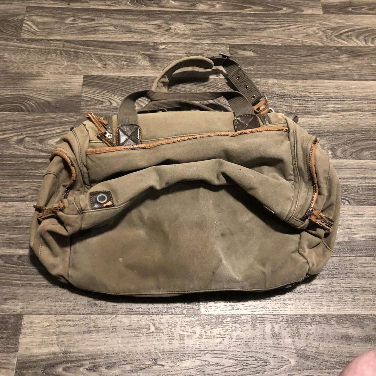 Vintage Oakley Tactical Field Gear Messenger Bag... - Depop