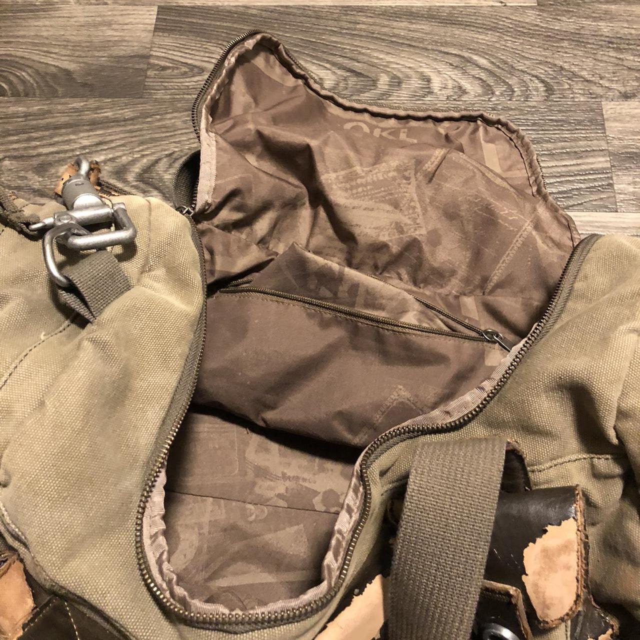 Vintage Oakley Tactical Field Gear Messenger Bag... Depop