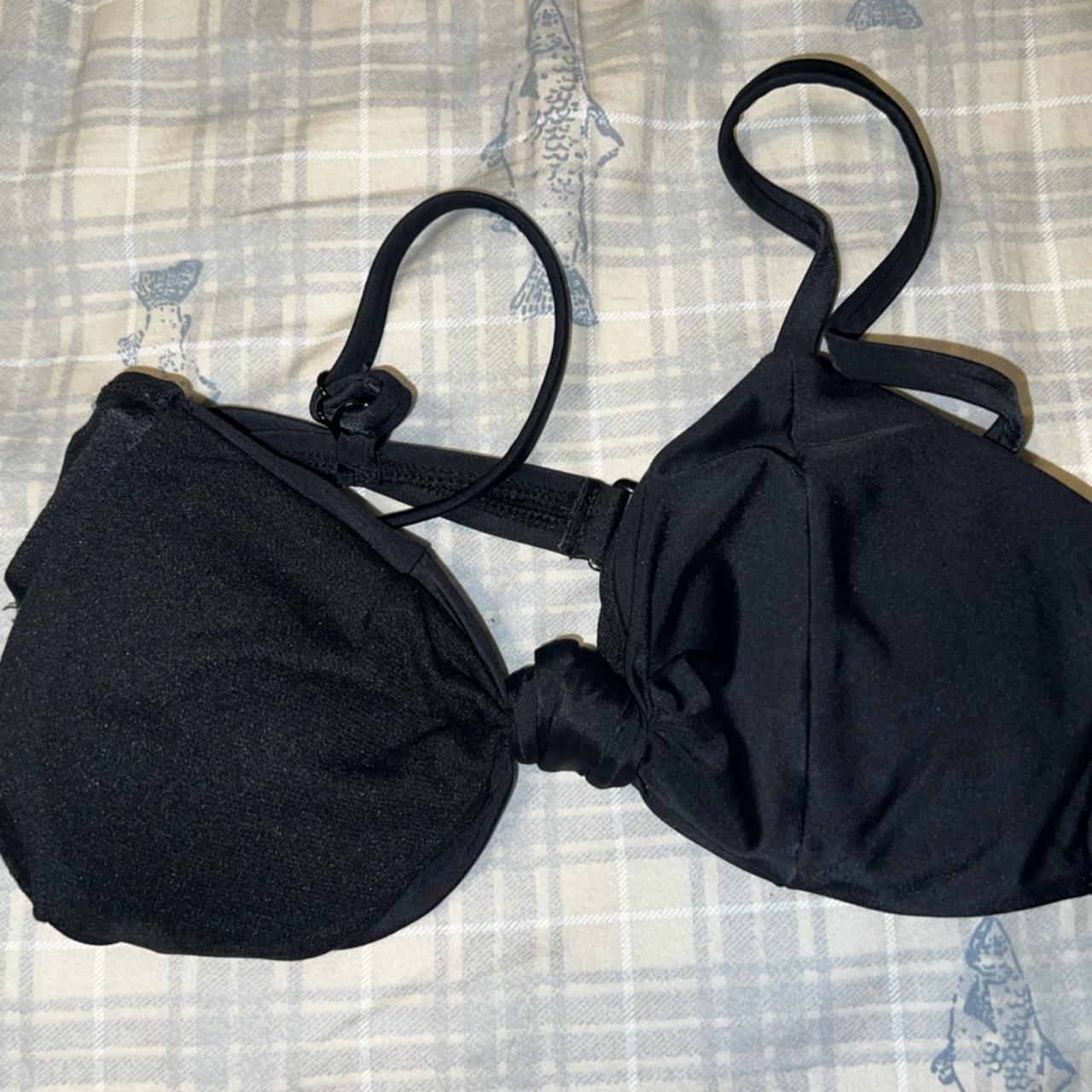 No Boundaries Women's Black Bra | Depop