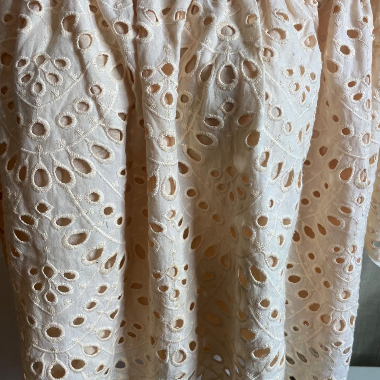 Product Image 3 - MINISTRY OF STYLE TOP

EYELET

PEACH IN