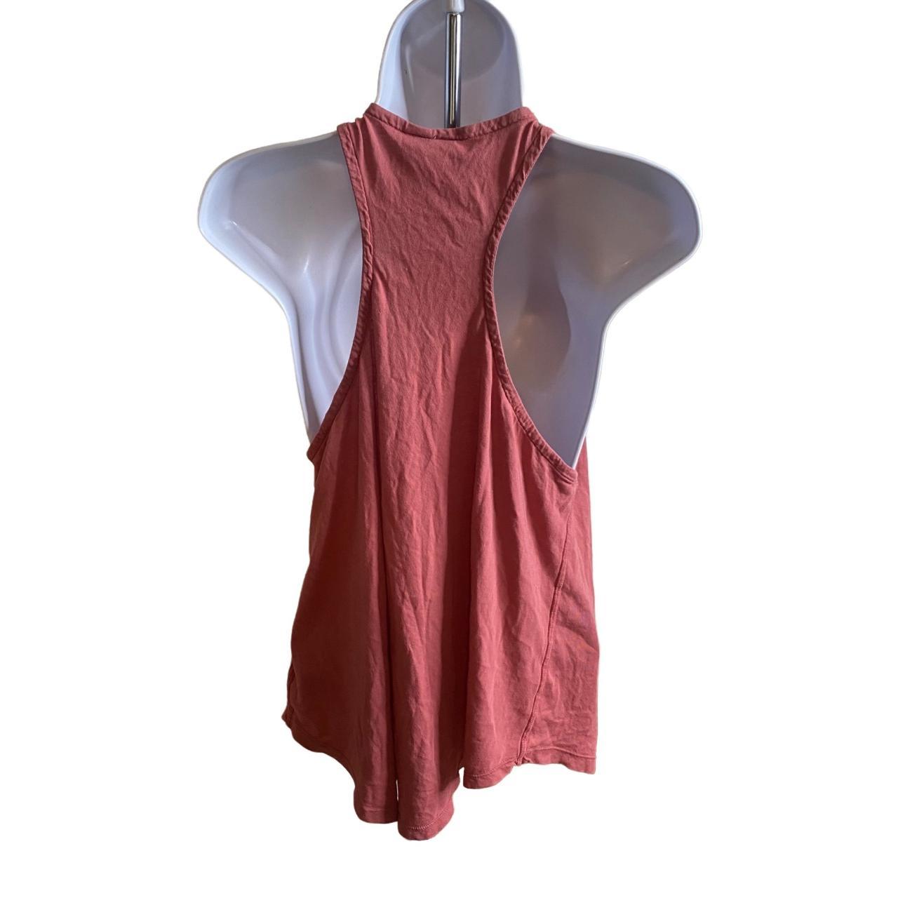 Product Image 4 - KENJI TANK

DISTRESSED RED

100% COTTON

SIZE L

HIGH
