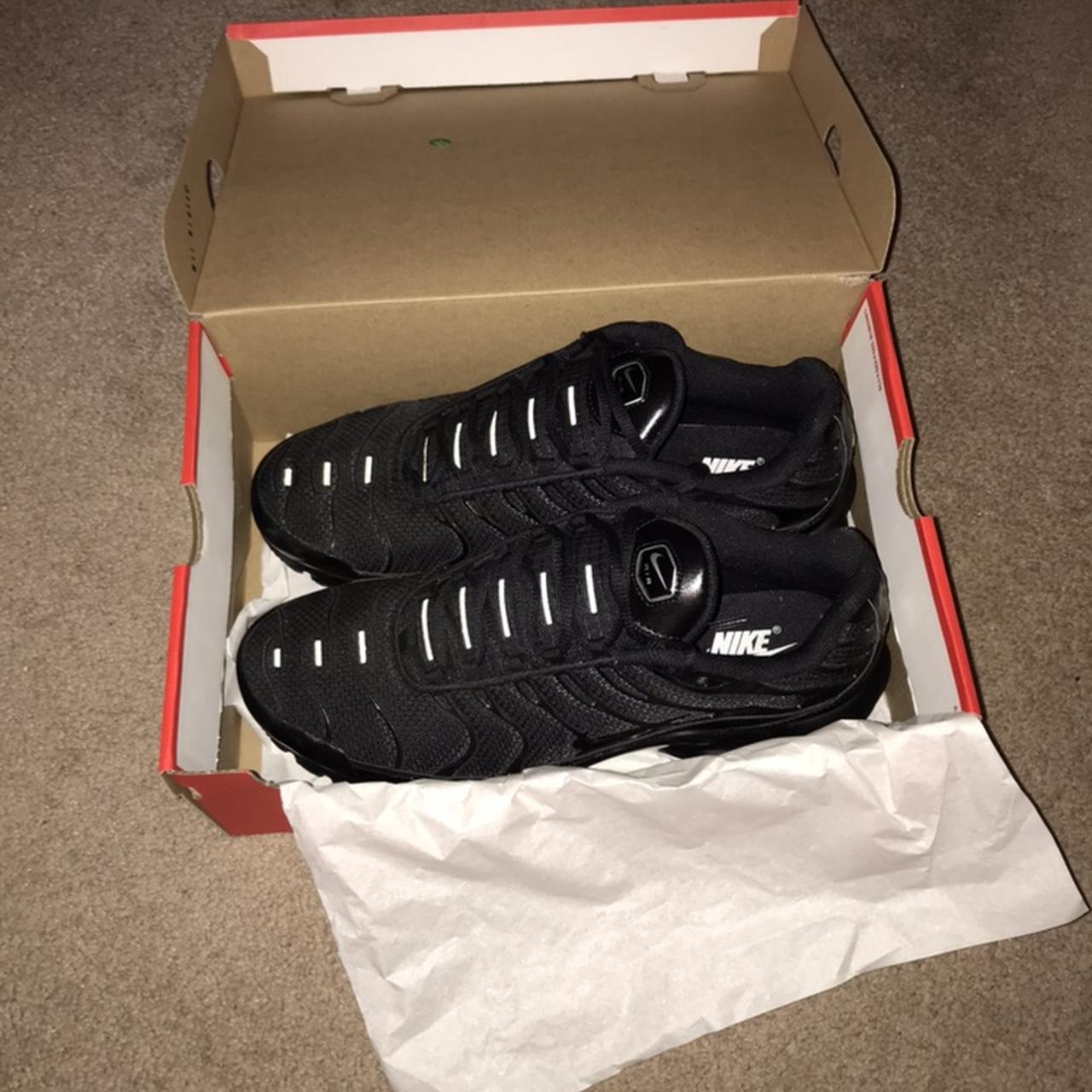 tns in black