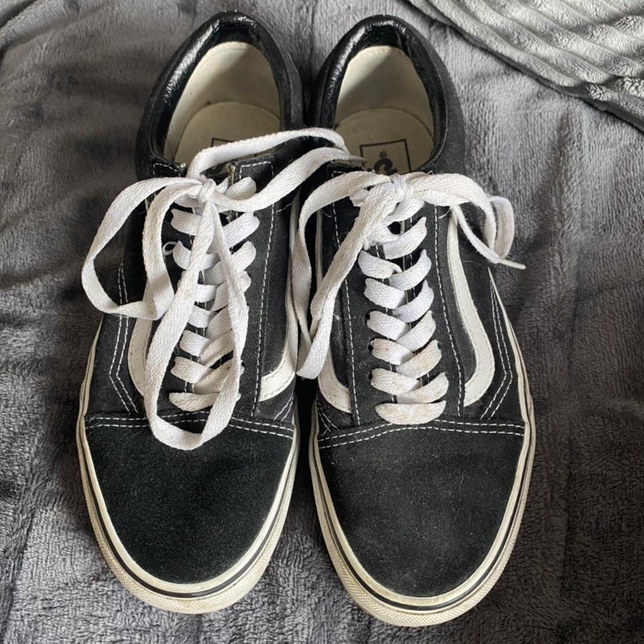 black and white old skool vans size 6