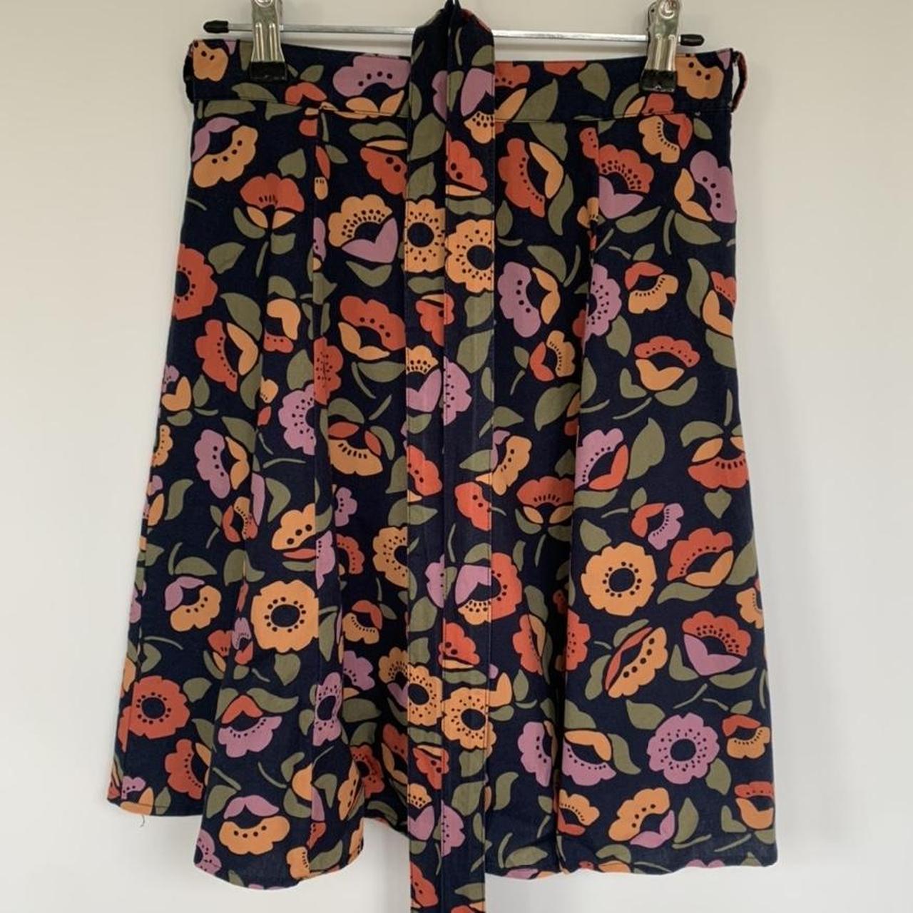 Princess Highway size 8 floral patterned skirt. Has... - Depop