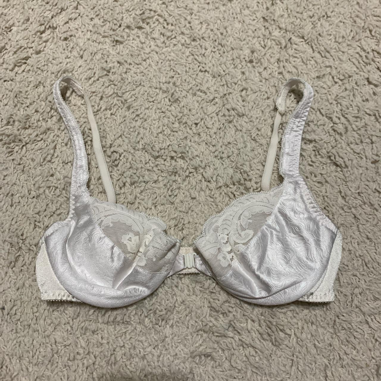 Vintage Victoria Secret Bra Size 34C underwire no... Depop