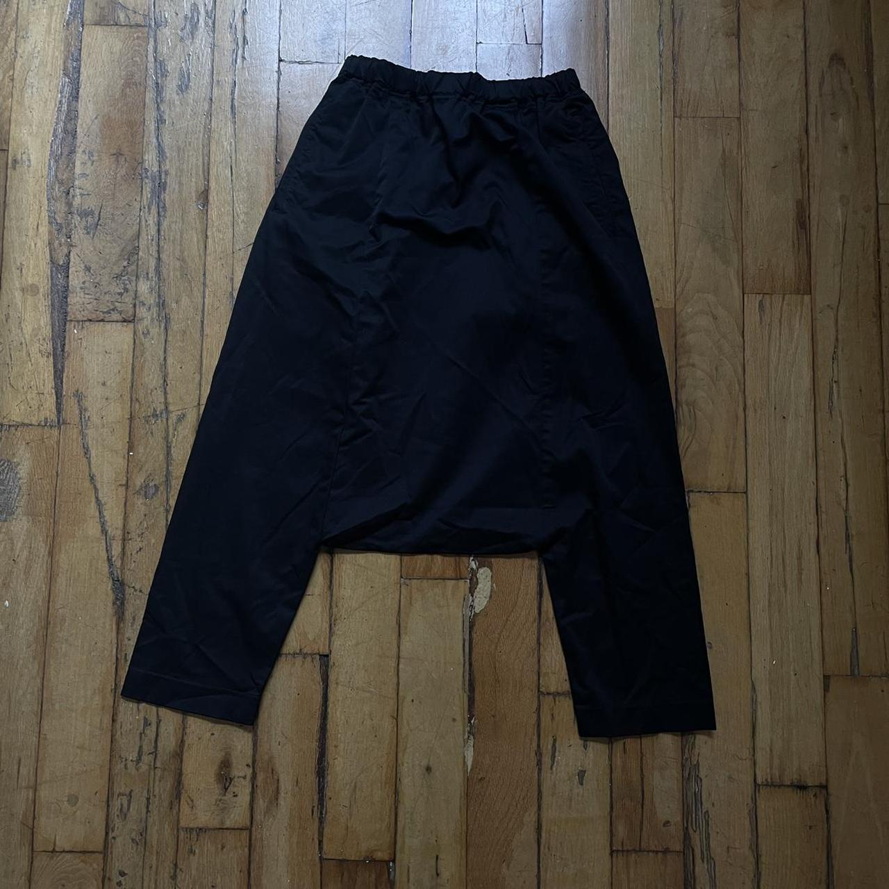 Comme Des Garçons Black drop-crotch cropped trousers... - Depop