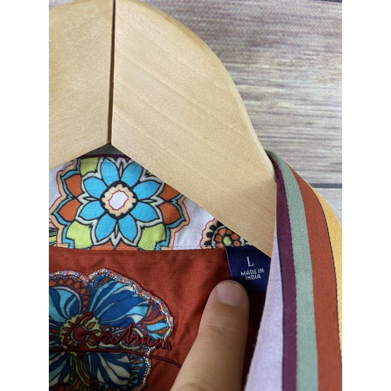 23pit to pit Length 33 Sleeve length 24 Depop