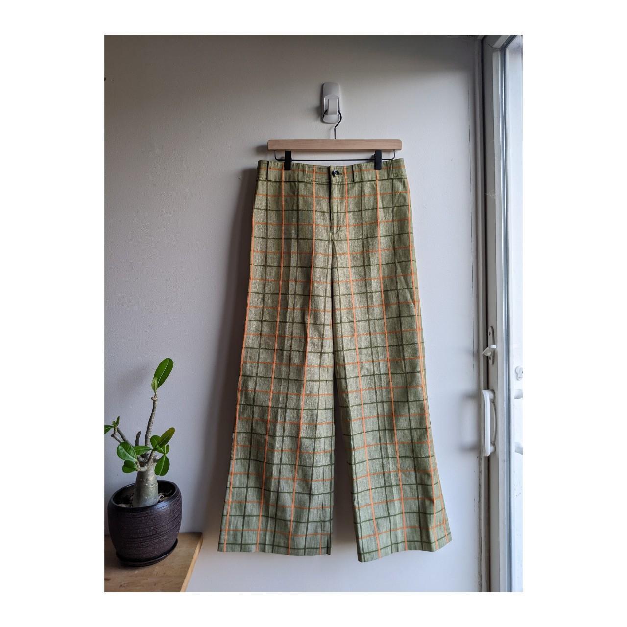 Tory Burch Women's Green and Tan Trousers | Depop