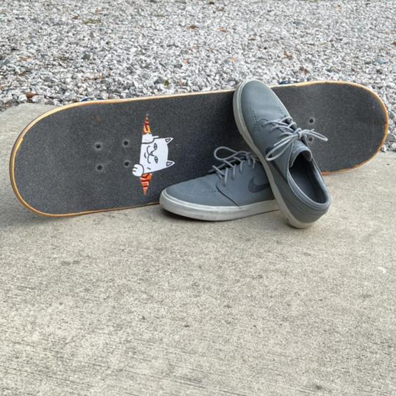 mens nike skate shoes