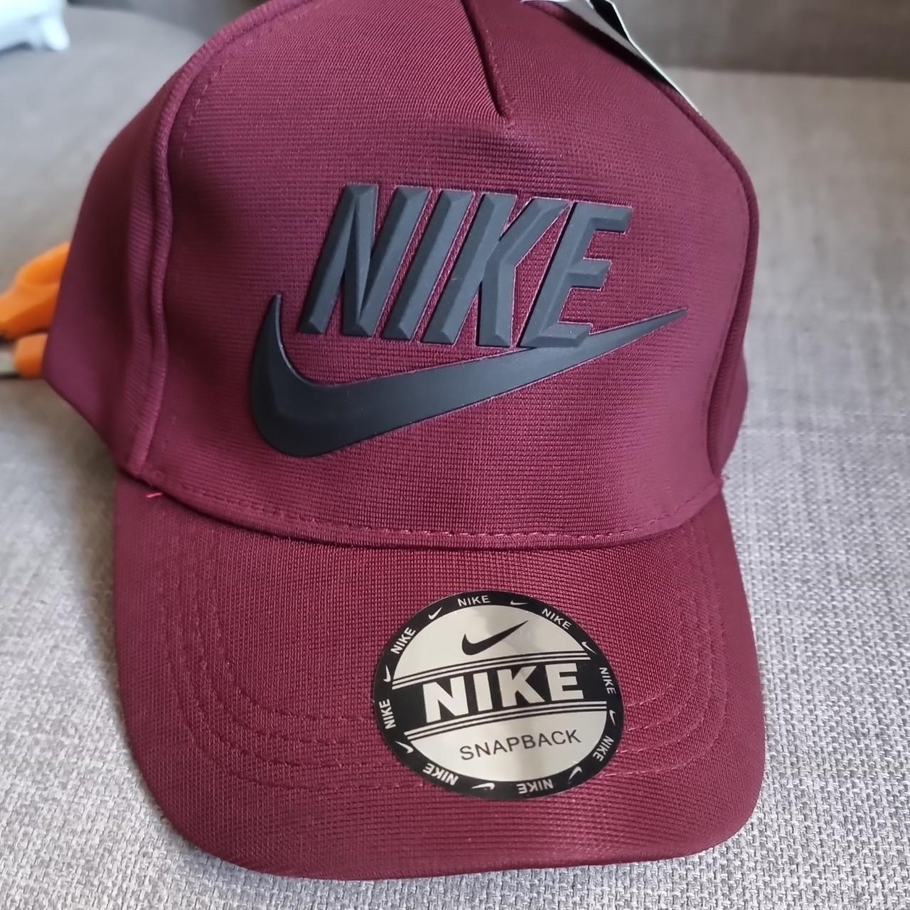 Nike Snapback Cap - Depop