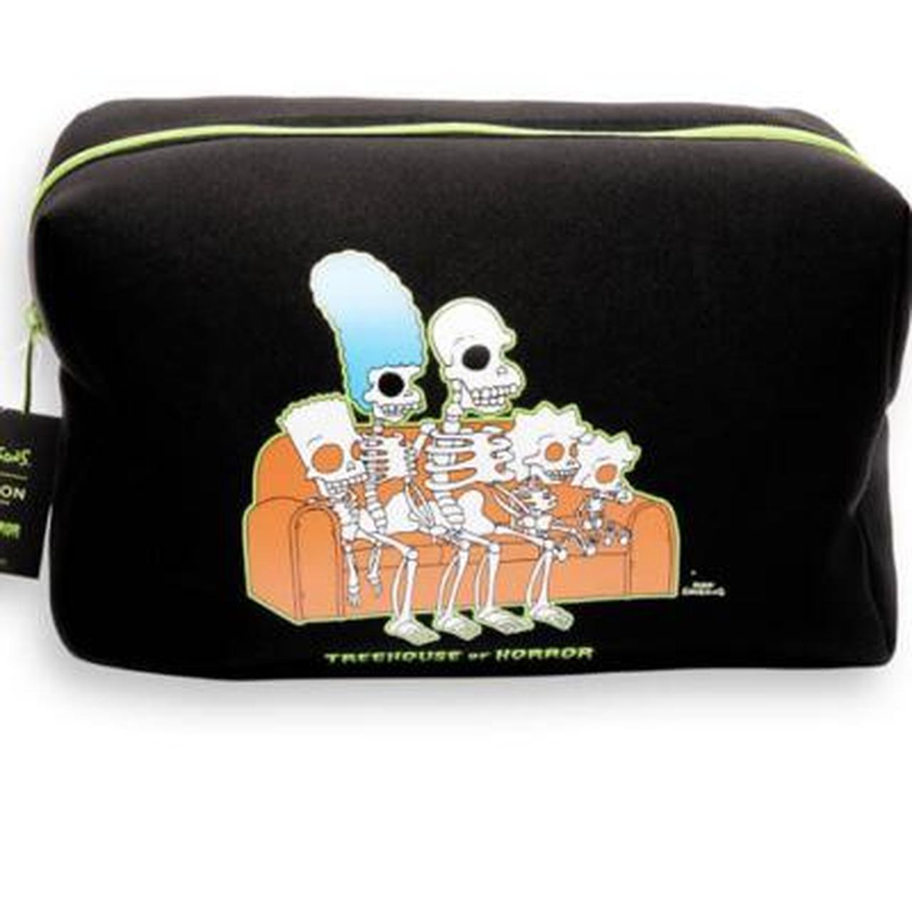 Product Image 1 - This makeup bag is spacious