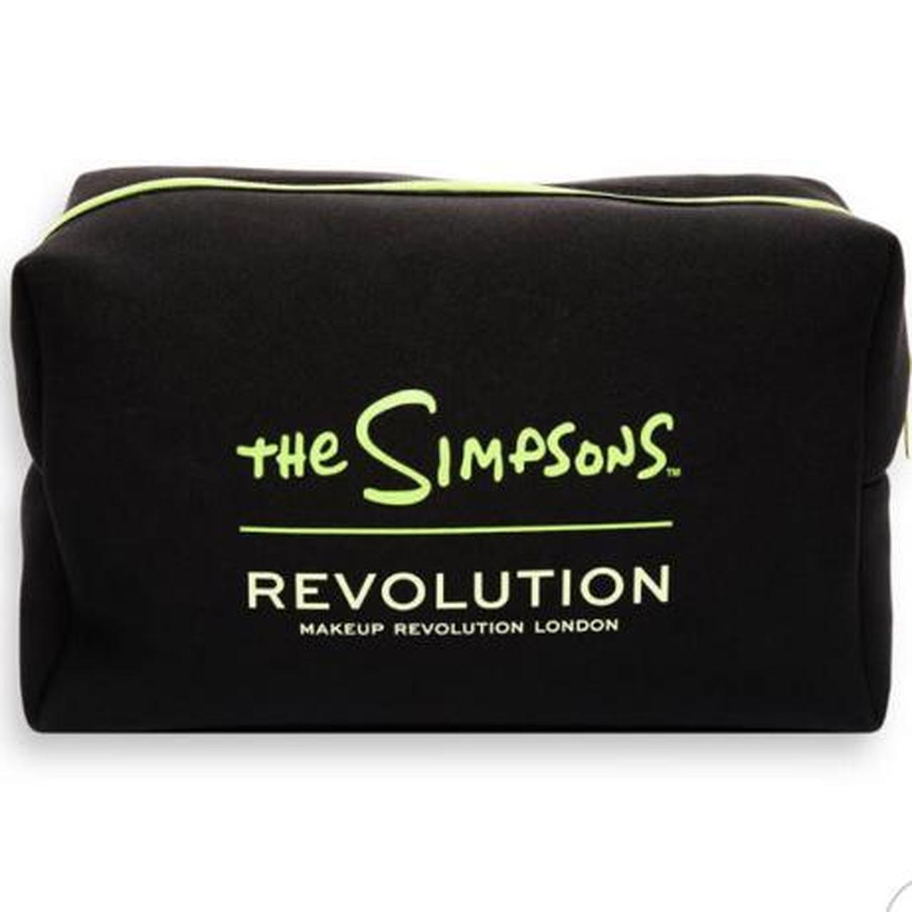 Product Image 3 - This makeup bag is spacious